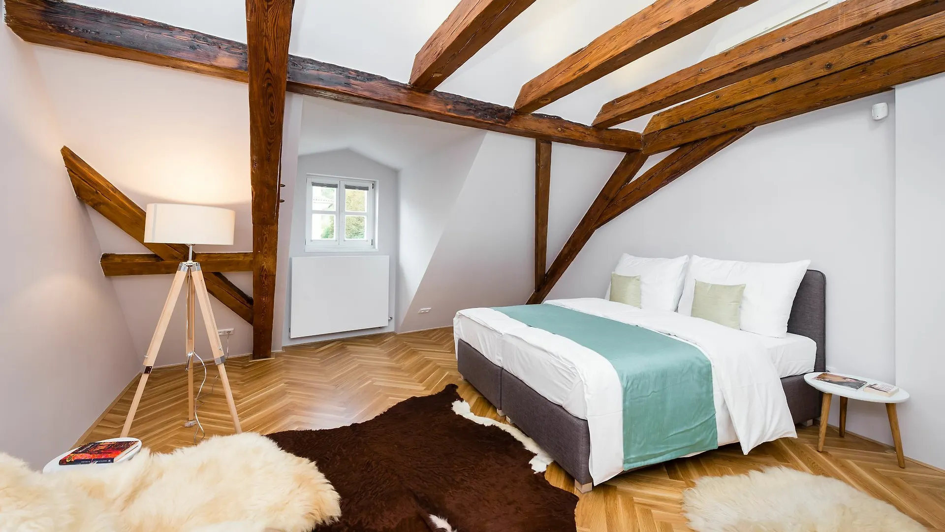 Empirent Apartments Prague Castle 0*,